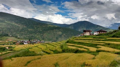 Untouched Bhutan Land Of The Thunder Dragon Photo Blog Tripoto