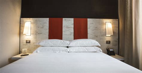 Get the best Offers of The Guardian, 4 Star Hotel Rome