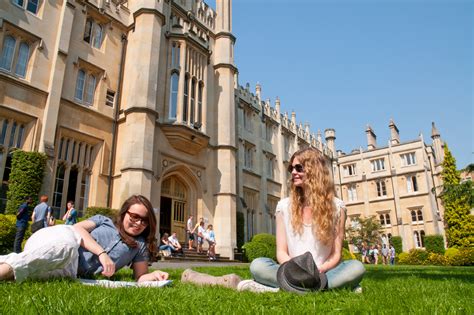 Richmond The American International University In London