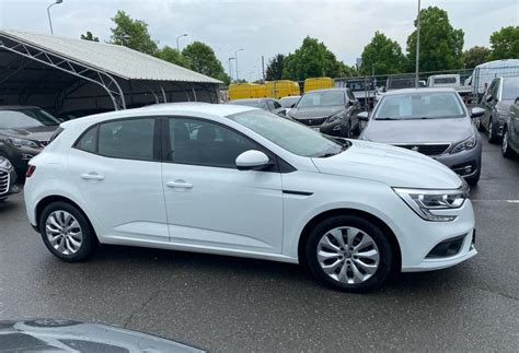 Renault Megane DCi 110 NAVI PARK SENZORI TEMPOMAT 2018 God