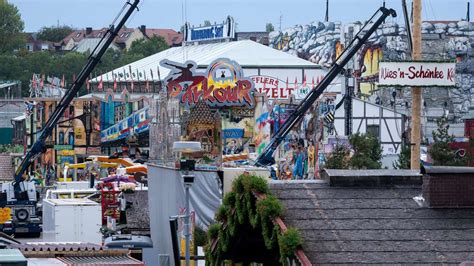 Unfall Beim Wiesn Abbau Bauarbeiter Bei Sturz Von Fahrgeschäft Verletzt