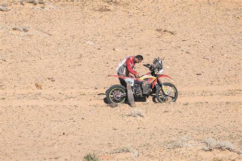 The Craziest Motorcycle Racing Photos From Dakar | MotorCycle News