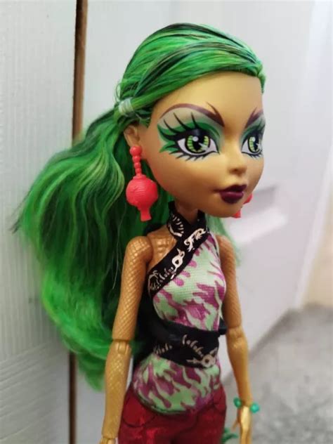 MONSTER HIGH DOLL Jinafire Long Scaremester Complete Read Descrip