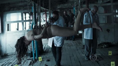 Naked Bárbara Paz in Dupla Identidade