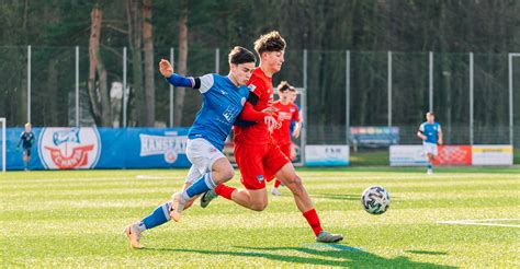 U Muss Sich Tabellenf Hrer Hertha Geschlagen Geben