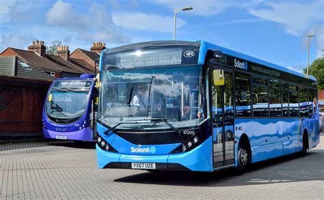 67200 YX67UZE Fareham Bus Station September 22nd 2023 Co Flickr