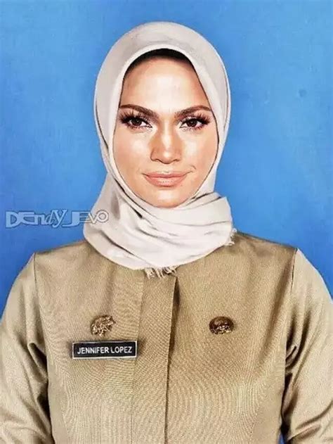 Editan Foto Artis Cewek Jadi PNS Ini Bikin Senyum Lebar Hot Liputan