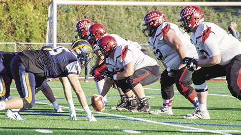 Yelm Football Falls to Bellevue in Quarterfinals | Nisqually Valley News