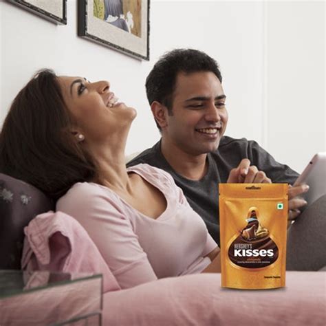 Buy HERSHEY'S KISSES Chocolate Online | Bite-sized Chocolate | HERSHEY ...