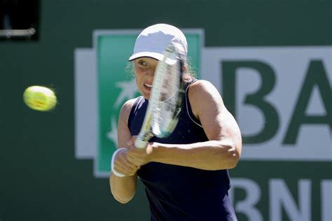 Iga Świątek blisko WTA Finals 2021 Porażka Ons Jabeur w Moskwie