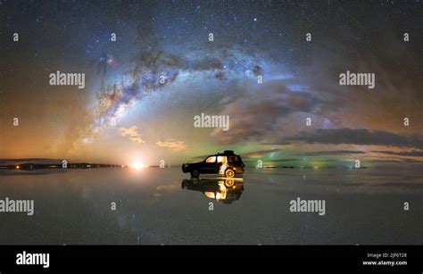 Salt lake salar de uyuni in the night hi-res stock photography and