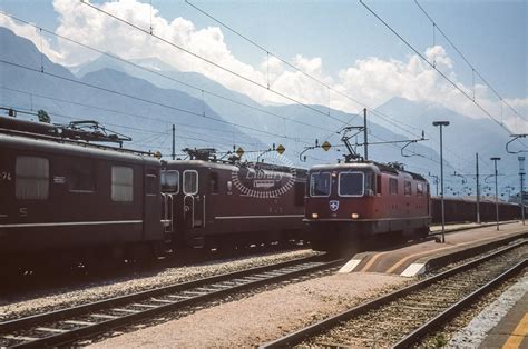 The Transport Library SBB Re 4 4II 11274 Parallel To BLS Re 4 4 192