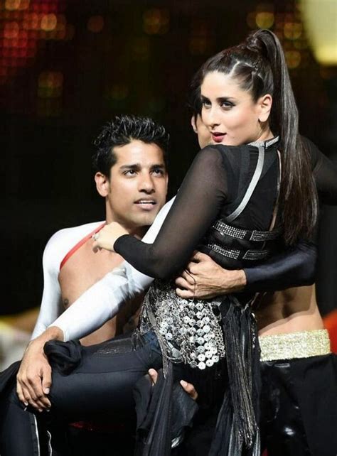 Kareena Kapoor Hot Dance Performance At IIFA Hot Celebs