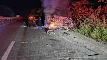 En Veracruz Vuelca Camioneta Con Migrantes Hay 3 Muertos Grupo Milenio