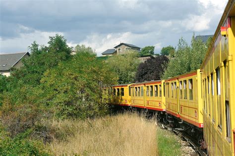 A La D Couverte Des Pyr N E Orientales Bord Du Mythique Petit Train