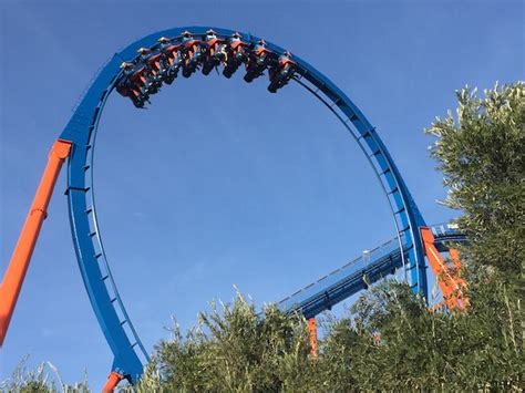 Scream Six Flags Magic Mountain Review Incrediblecoasters