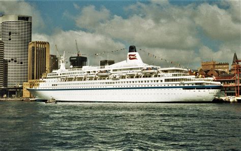 No.983 Royal Viking Star launched 1971 | The World's Passenger Ships