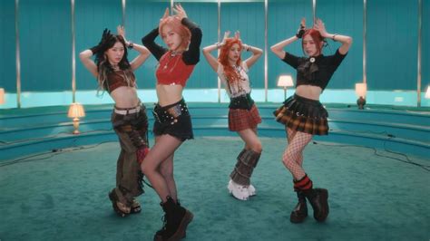 El Grupo Itzy Impactó Con El Video De Mr Vampire Antes Del