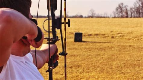 How to Avoid Common Archery Shooting Mistakes - Howcast