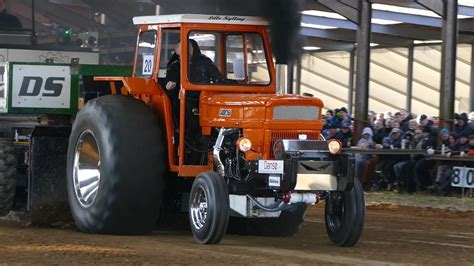 Fiat 1000 Pulling The Heavy Sledge At Borris Pulling Arena 2018