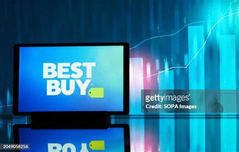 27447 Best Buy Photos And High Res Pictures Getty Images