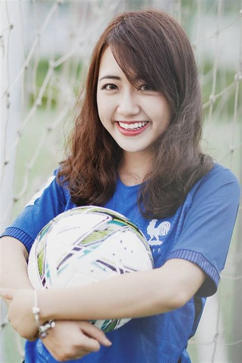 Hot Girl V Qu Nh Anh H T M Nh C V G Tr Ng Ph P K Euro B O D N Tr