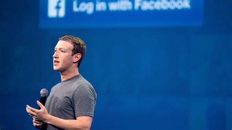 Zuckerberg, Facing Facebook’s Worst Crisis Yet, Pledges Better Privacy