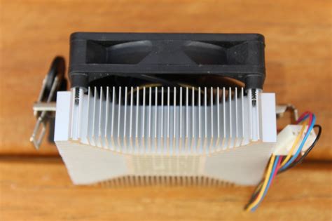 Athlon 3000G - Apresentação, testes e overclock - DICAS PC