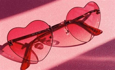 It’s Time To Take Off The Rose Colored Glasses Ruining Our Relationships Rosa Bakgrund