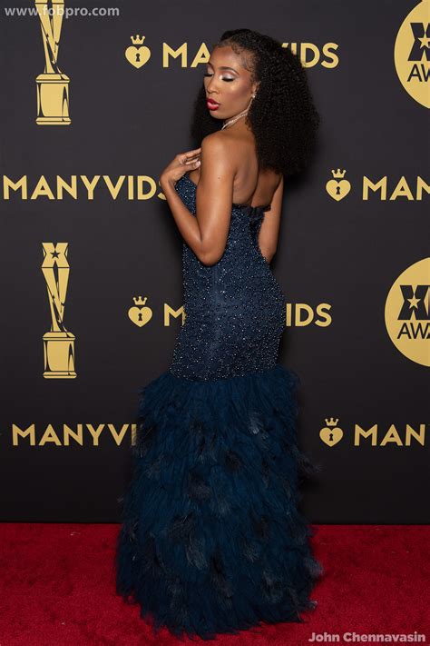 XBIZ Awards 2022 (Page 26 of 30) - FOB Productions