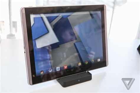 Hands On With Hp S Giant Android Tablet The Pro Slate The Verge