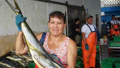 Lambayeque lideresas de la pesca artesanal se reúnen para fortalecer