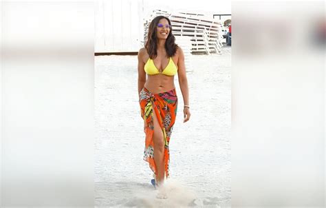 Padma Lakshmi Shows Off Stunning Beach Body