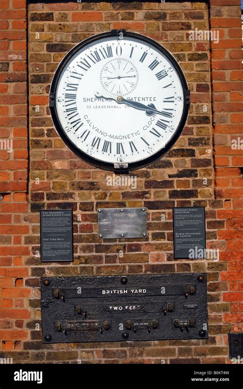 Clock showing GMT at Royal Observatory in Greenwich, London UK Stock Photo - Alamy