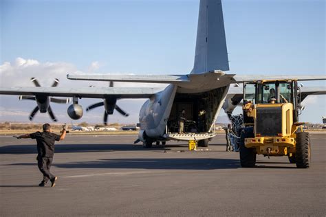 Dvids Images Vmgr Transports Personnel And Equipment From Oahu