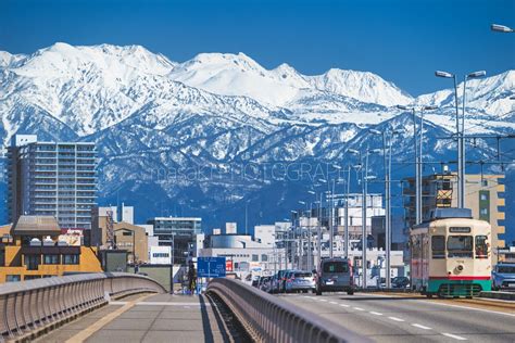 空鉄 On Twitter Rt Masaki44photo 今日の富山大橋からの風景。 富山県内の中学校では卒業式が行われ、その門出