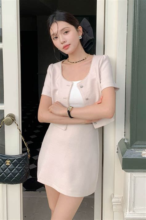 LE LOMI TRIM SHIMMER TWEED SKIRT IN NUDE ARIMEE MAISON DE MEE