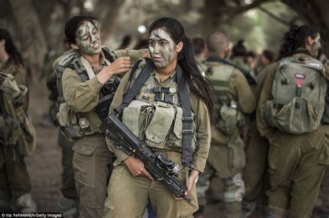 Israels Female Fighters On Patrol On Restless Egyptian Border Daily