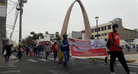 Tacna Obreros Pasaron Una Triste Navidad Por Demora En Pago De Sueldos