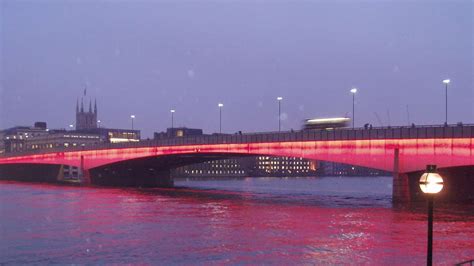 Read this before going to London - London Bridge vs Tower Bridge