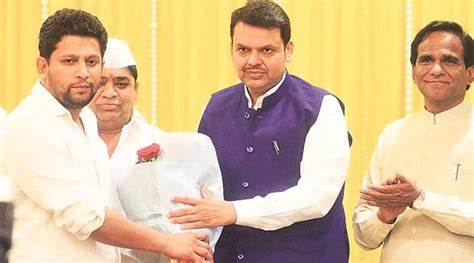 Sujay Vikhe Patil Joins Bjp Leaves Congress Ncp Red Faced Elections