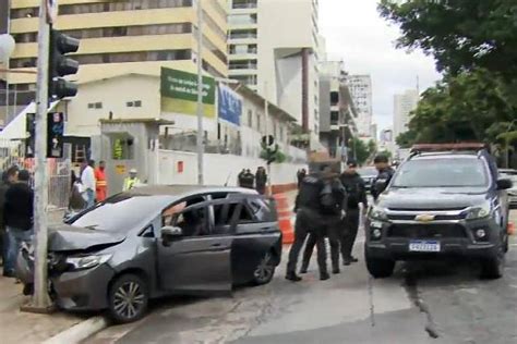 Dois Suspeitos S O Mortos Em Troca De Tiros A Rota