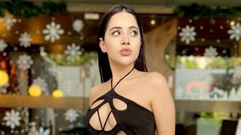 Urfi Javed Says People Took Screenshots And Posted It When Her Nude Pics Got Leaked Times Now