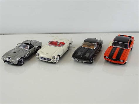 Lot 46 - A group of diecast cars in 1:24 Scale by