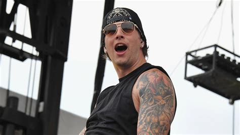 Avenged Sevenfold S M Shadows Speaks Up On Ticketmaster Scandal