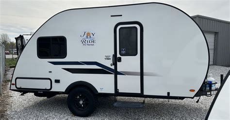 Braxton Creek Bushwhacker Plus Bh Travel Trailer Rental In