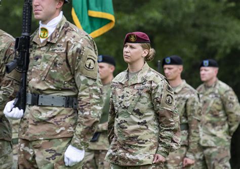 In A Historic First Woman Is Appointed Command Sergeant Major Of 101st