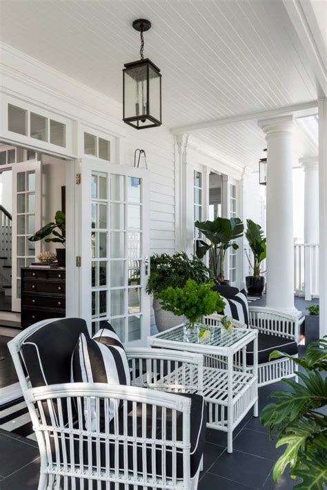 Hampton's Style Balcony | Hamptons style homes, Hamptons house ...