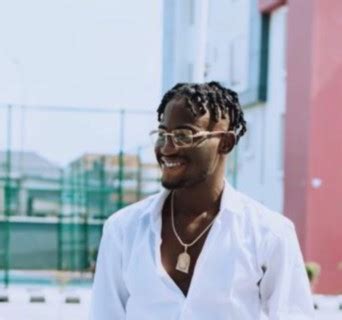 Thinny Songs MP3 Download, New Songs & Albums | Boomplay