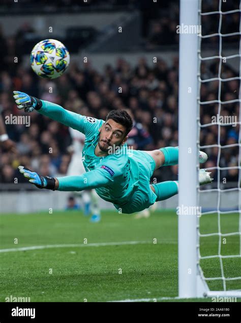 Tottenham Hotspur Stockfotos Und Bilder Kaufen Alamy